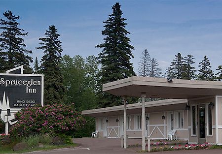 Spruceglen Inn グランド・マレー エクステリア 写真